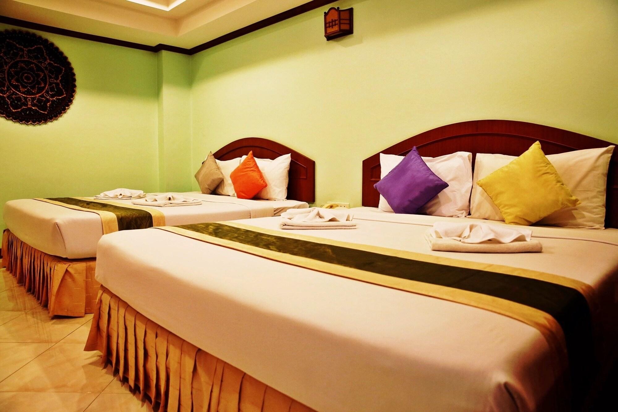 Baan Ss Karon Hotel Ngoại thất bức ảnh