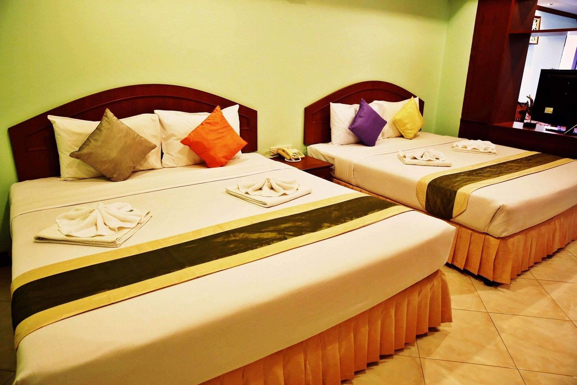 Baan Ss Karon Hotel Ngoại thất bức ảnh