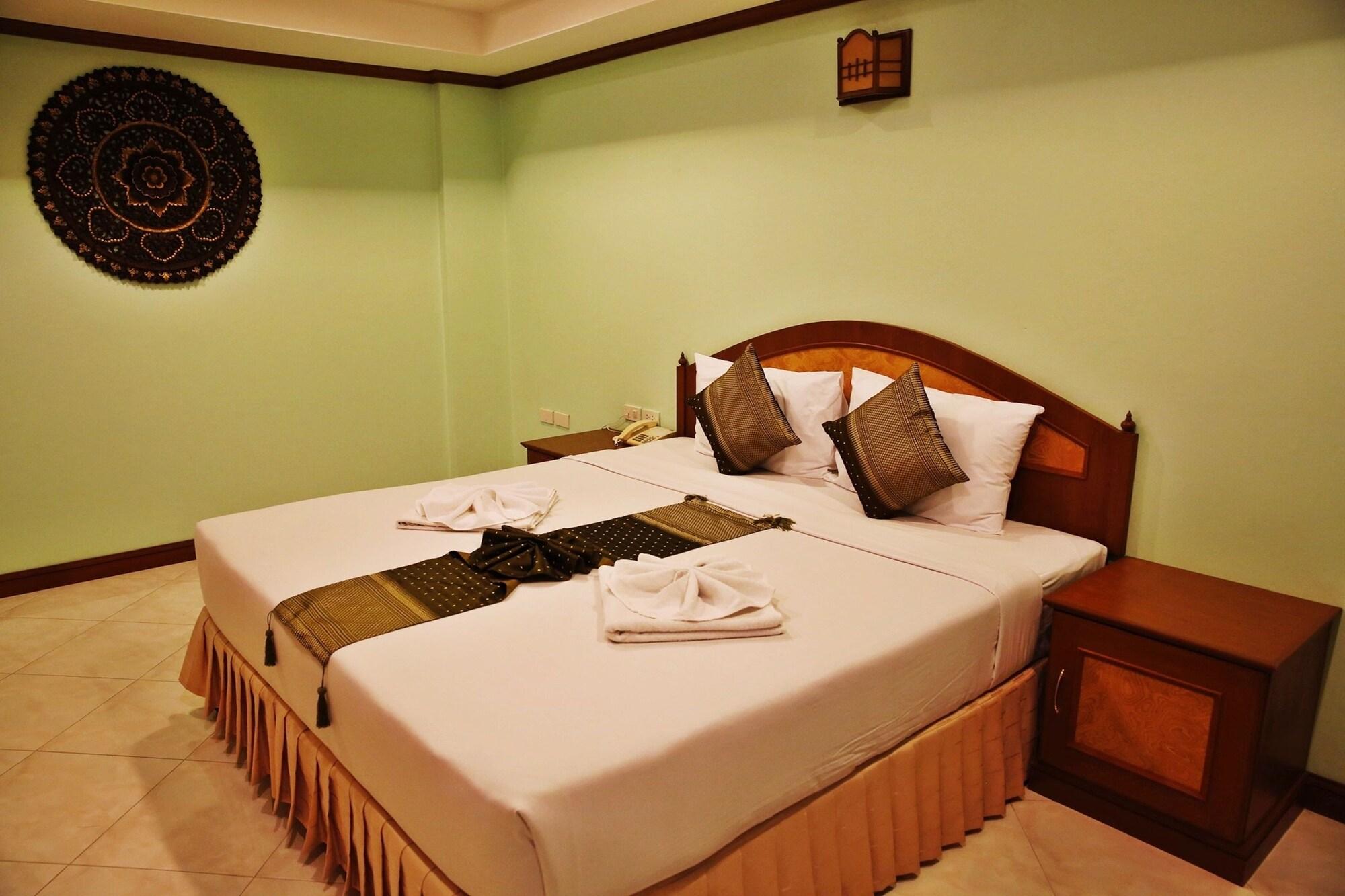 Baan Ss Karon Hotel Ngoại thất bức ảnh