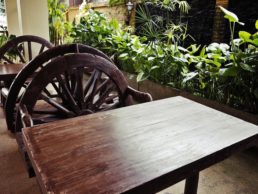 Baan Ss Karon Hotel Ngoại thất bức ảnh
