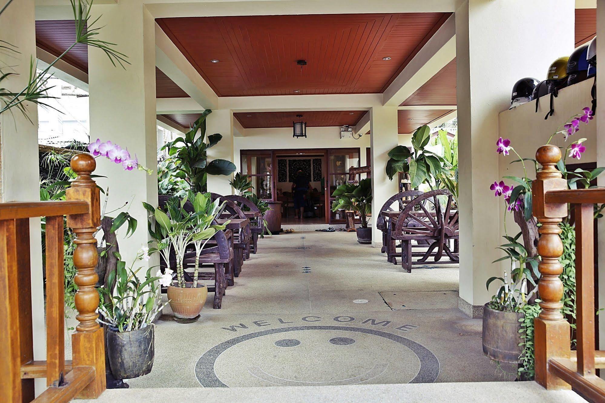Baan Ss Karon Hotel Ngoại thất bức ảnh